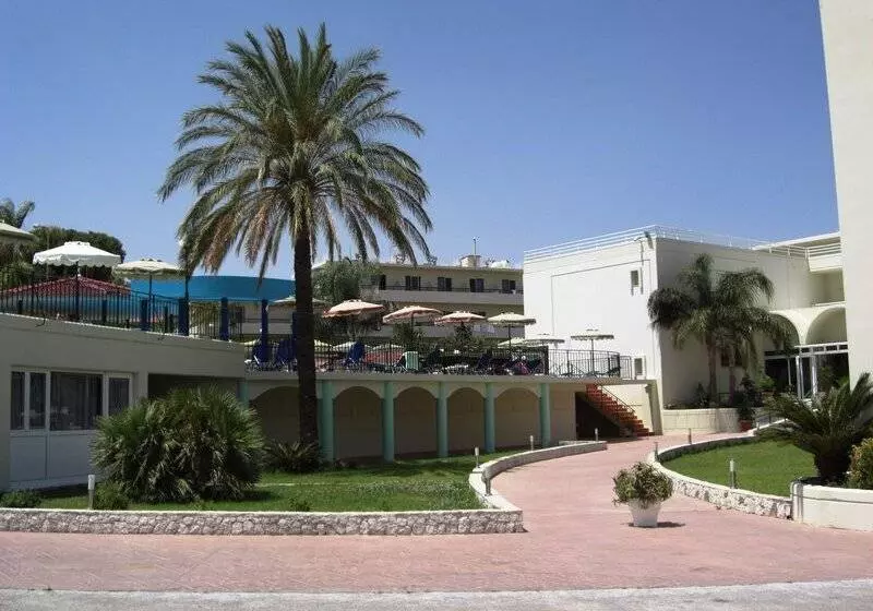 فندق Romantza Mare