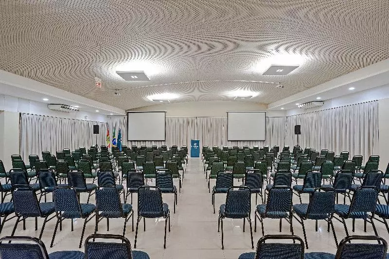 בית מלון כפרי Slaviero Ingleses Convention