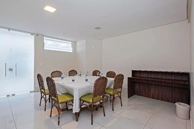 בית מלון כפרי Slaviero Ingleses Convention