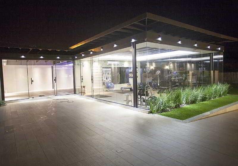 בית מלון כפרי Slaviero Ingleses Convention