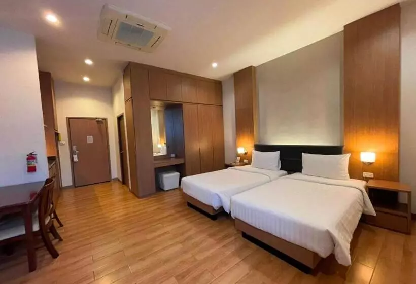 هتل Sriracha Orchid