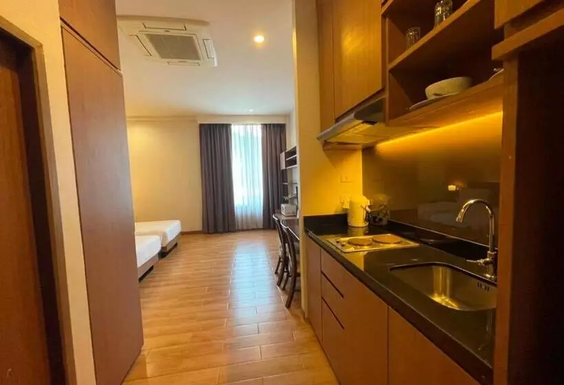 هتل Sriracha Orchid