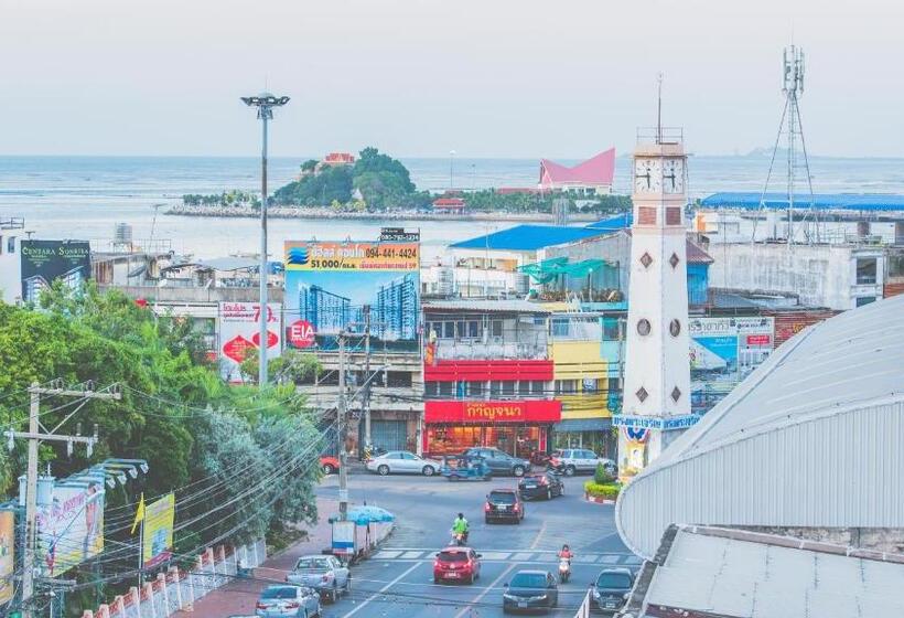 בית מלון כפרי Sriracha Orchid