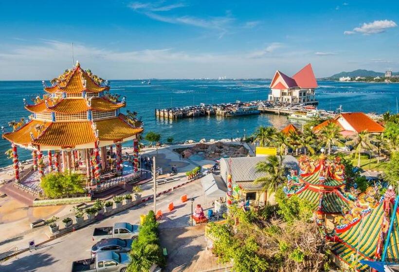 בית מלון כפרי Sriracha Orchid