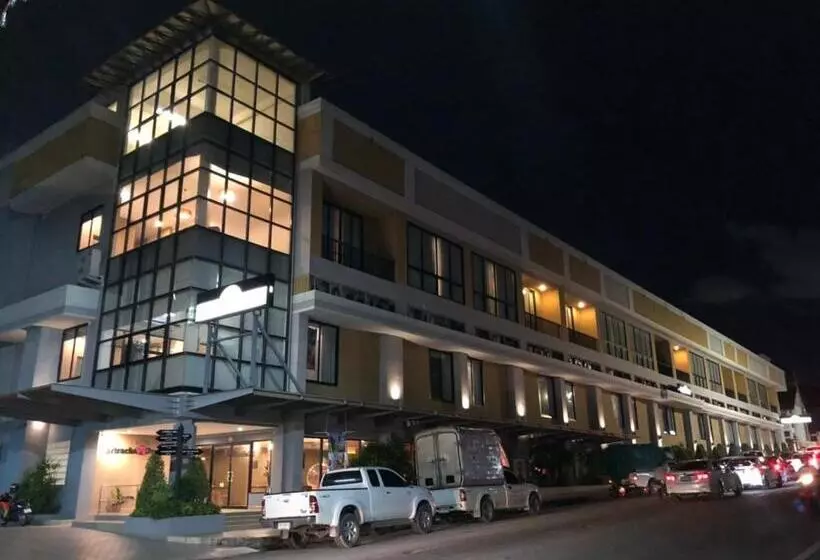 هتل Sriracha Orchid