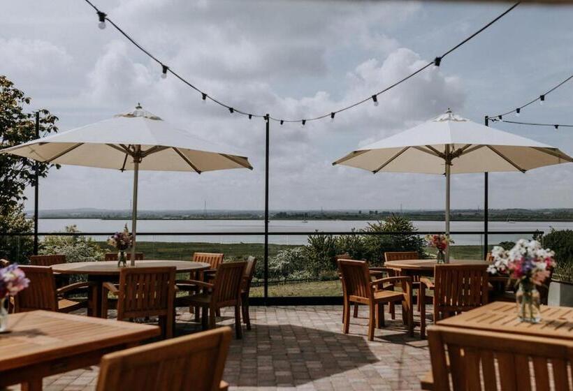 فندق The Ferry House