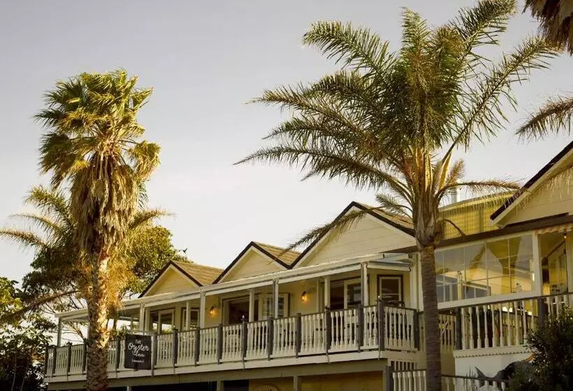 호텔 The Oyster Inn