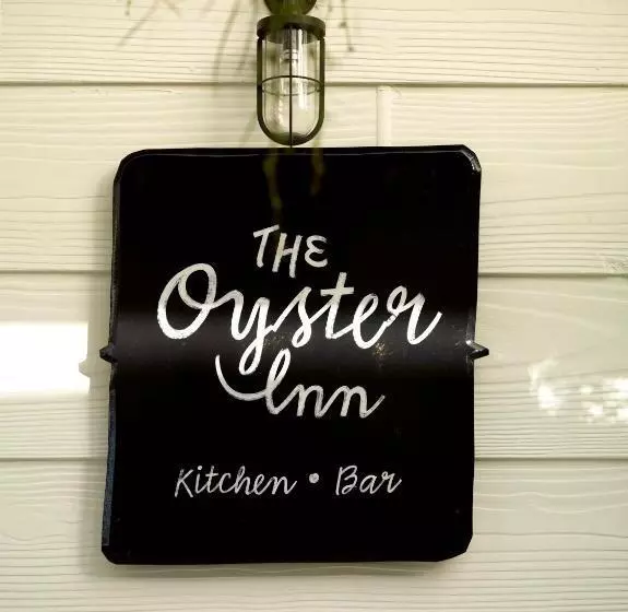 호텔 The Oyster Inn