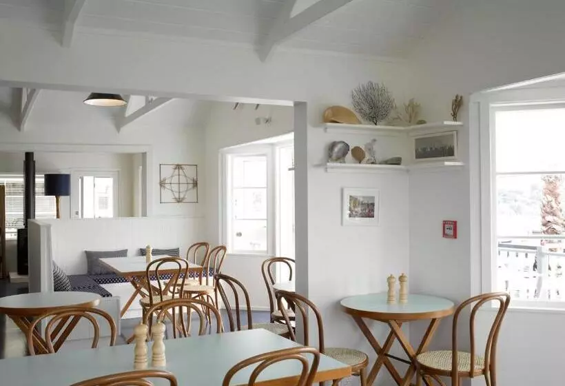 호텔 The Oyster Inn