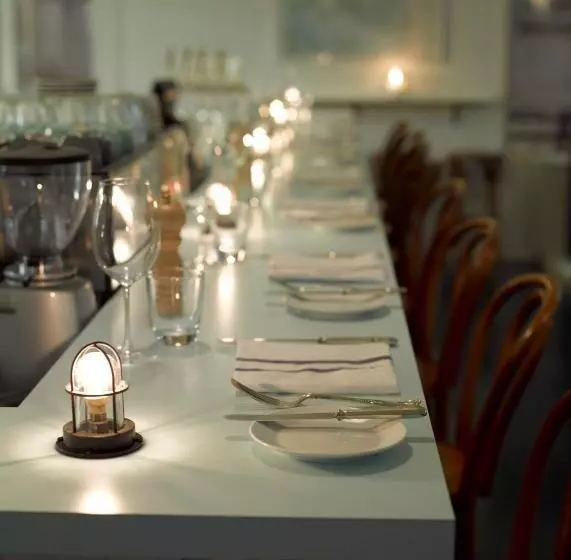 호텔 The Oyster Inn