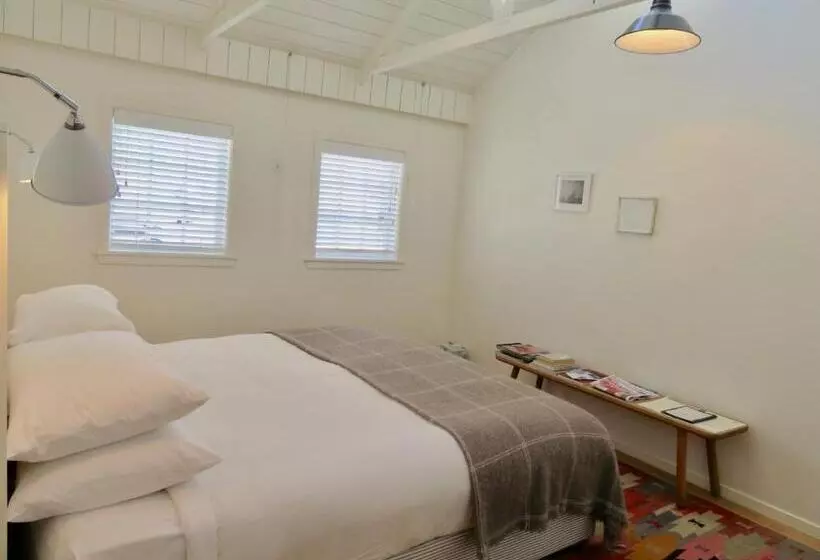 호텔 The Oyster Inn