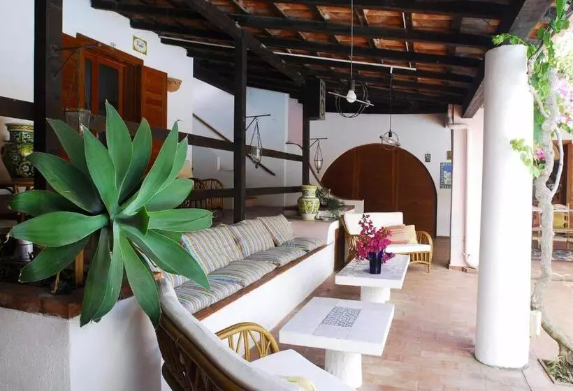 Отель Villa Saracina