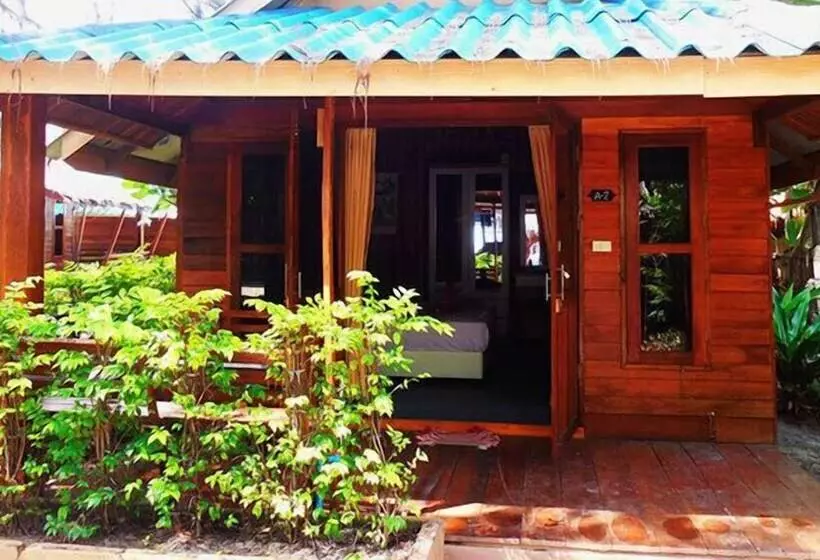 Отель Zanom Sunrise Beach Resort