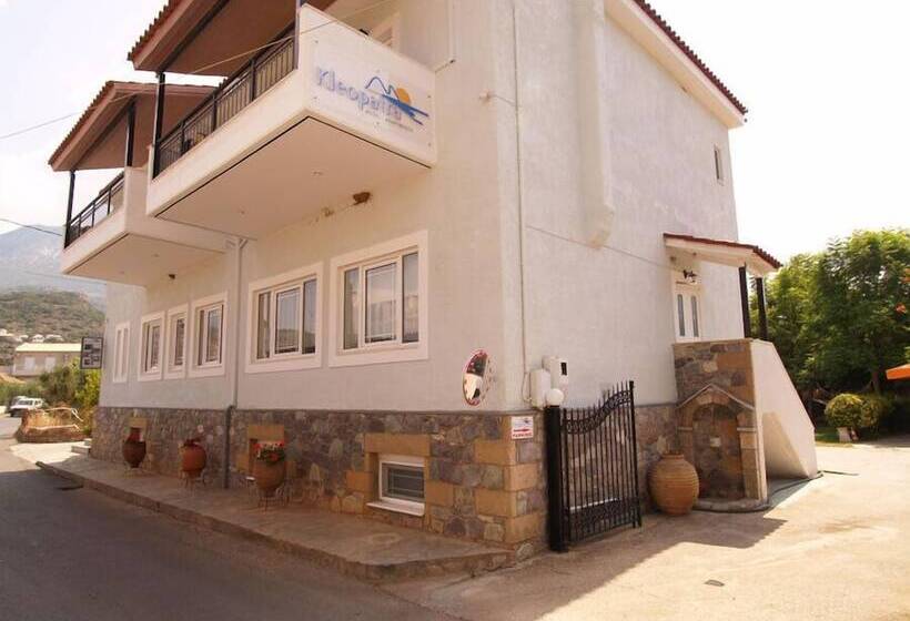 Kleopatra Traditional Hotel Apartments