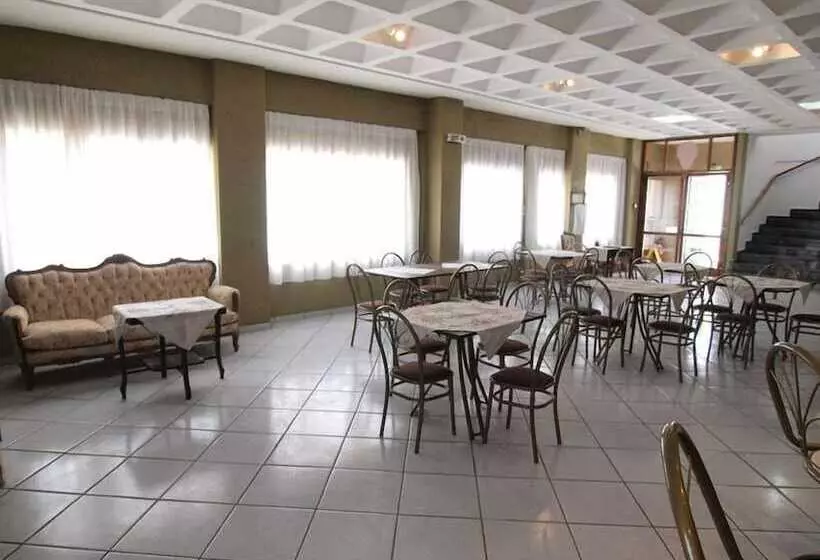 Kleopatra Traditional Hotel Apartments