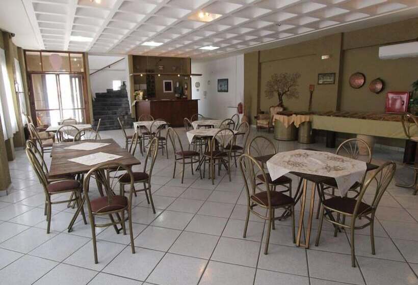 Kleopatra Traditional Hotel Apartments