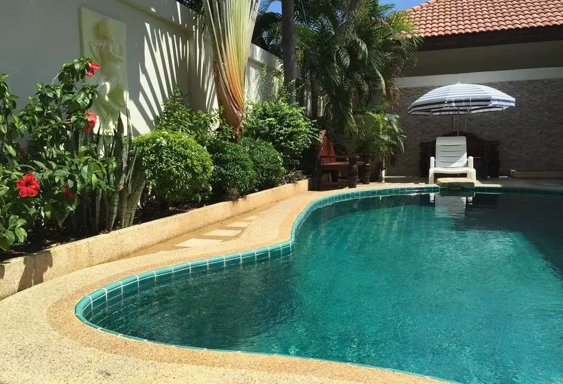 Majestic Residence Pool Villa Pattaya