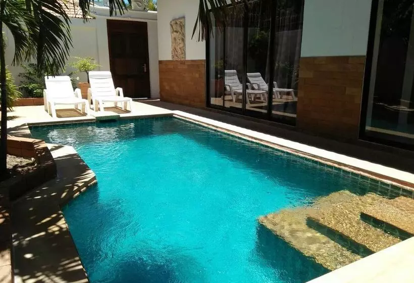 Majestic Residence Pool Villa Pattaya