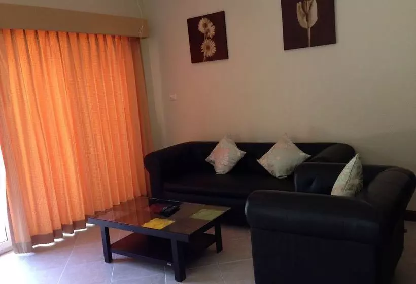 Majestic Residence Pool Villa Pattaya