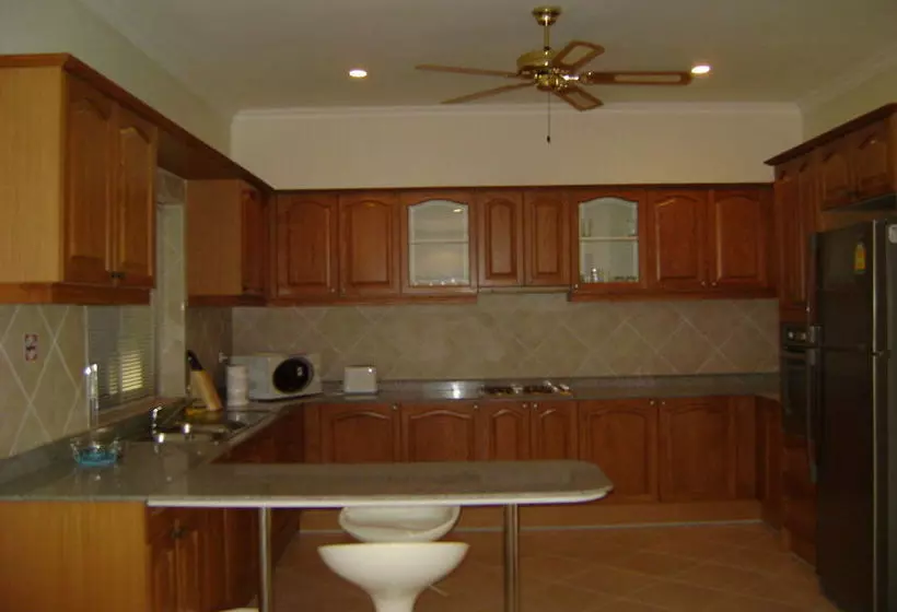 Majestic Residence Pool Villa Pattaya