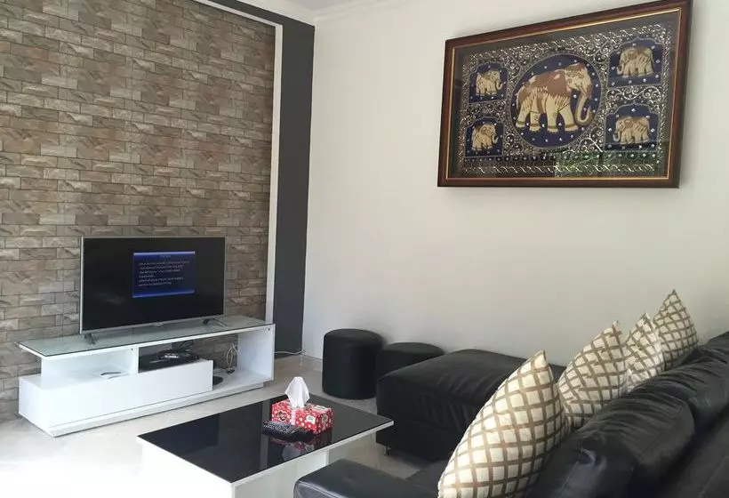 Majestic Residence Pool Villa Pattaya