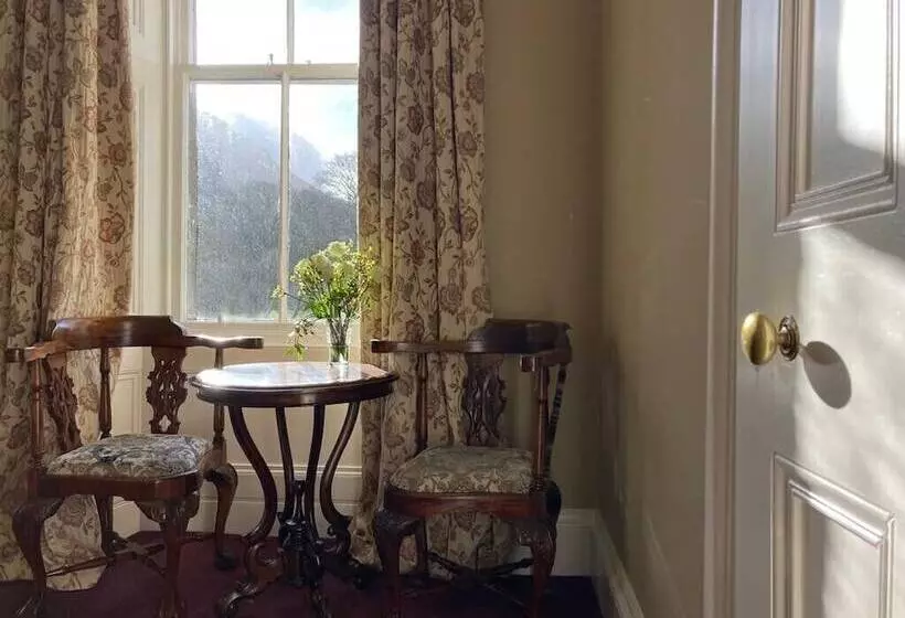 ペンション Blarcreen House