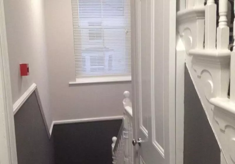 Pensió Cassandra Guest House