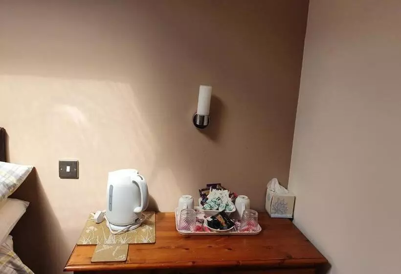 ペンション Penryn Guest House, Ensuite Rooms, Free Parking And Free Wifi