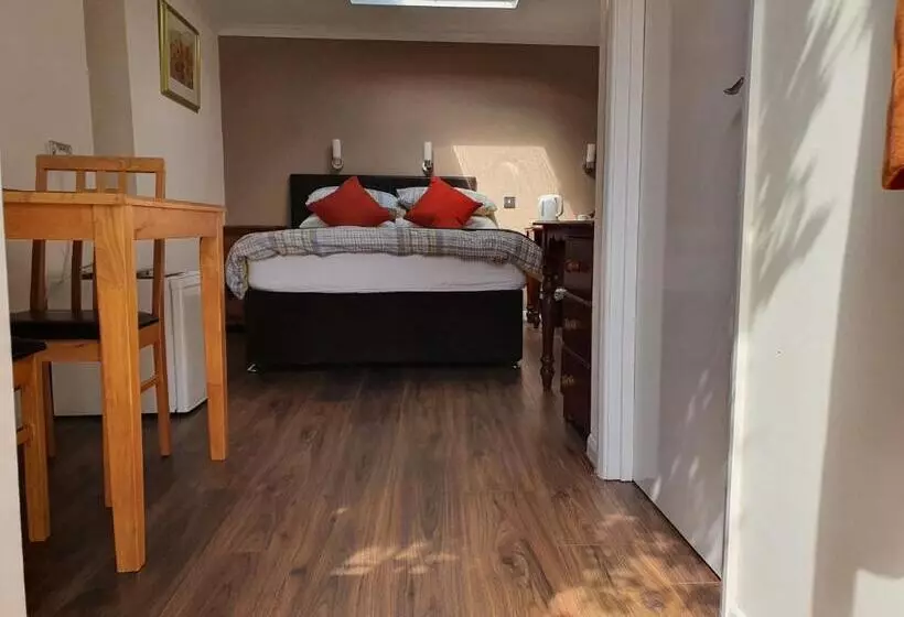ペンション Penryn Guest House, Ensuite Rooms, Free Parking And Free Wifi