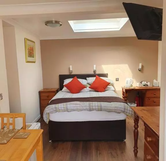 ペンション Penryn Guest House, Ensuite Rooms, Free Parking And Free Wifi