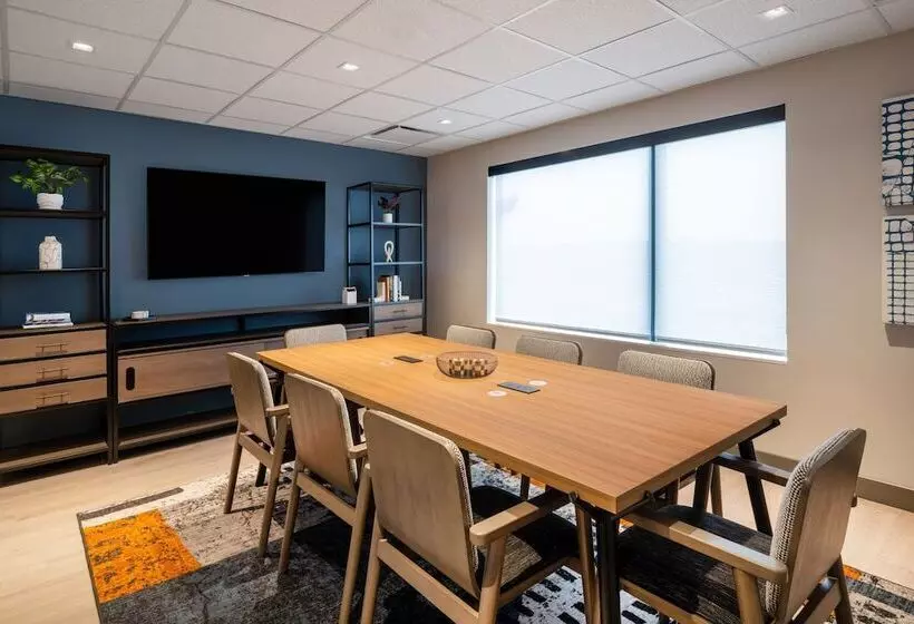 هتل Atwell Suites Denver Airport Tower Road By Ihg
