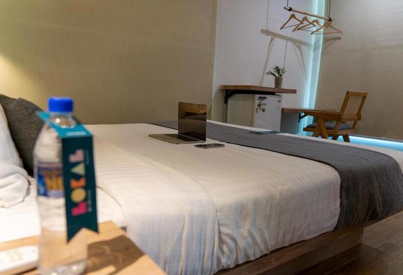 هتل Lokal Rooms X Swat River