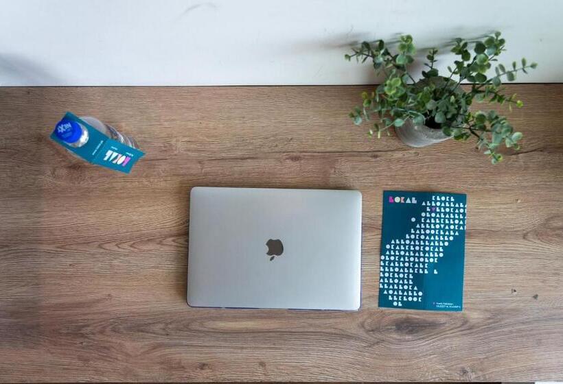 هتل Lokal Rooms X Swat River