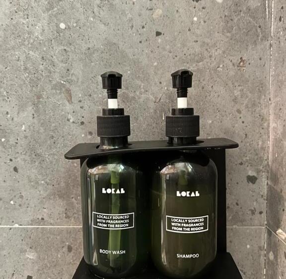 هتل Lokal Rooms X Swat River