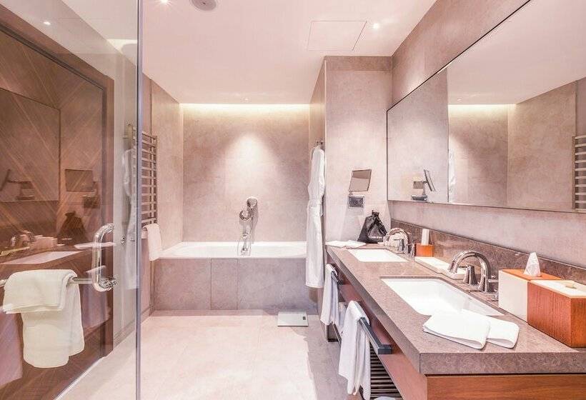 فندق Hilton Garden Inn Samarkand Afrosiyob