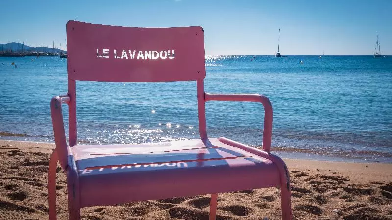 Hotelli Club Oustal Del Mar