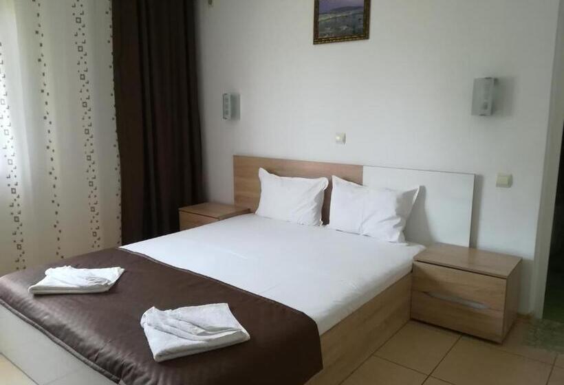 Pensjonat Casa Mevas