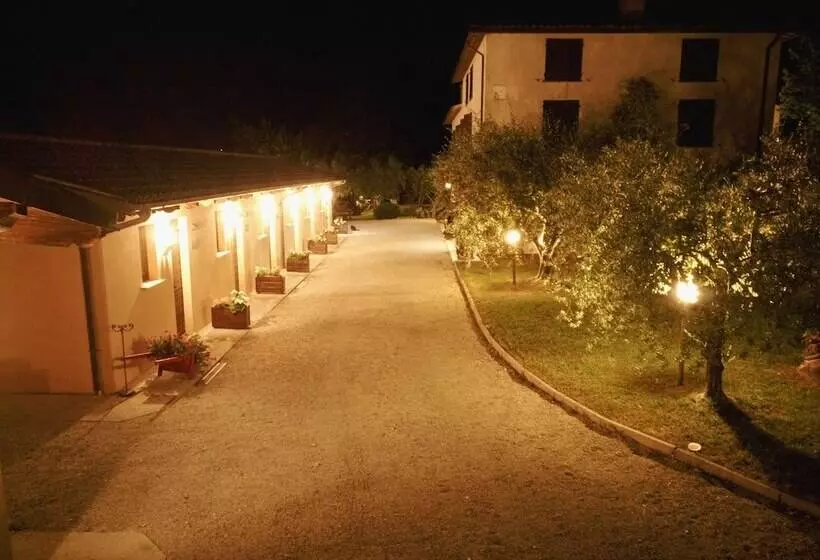 ホテル Agriturismo Santa Croce