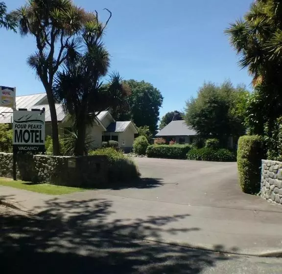 Four Peaks Motel