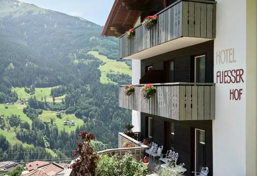 Panoramahotel Fliesserhof
