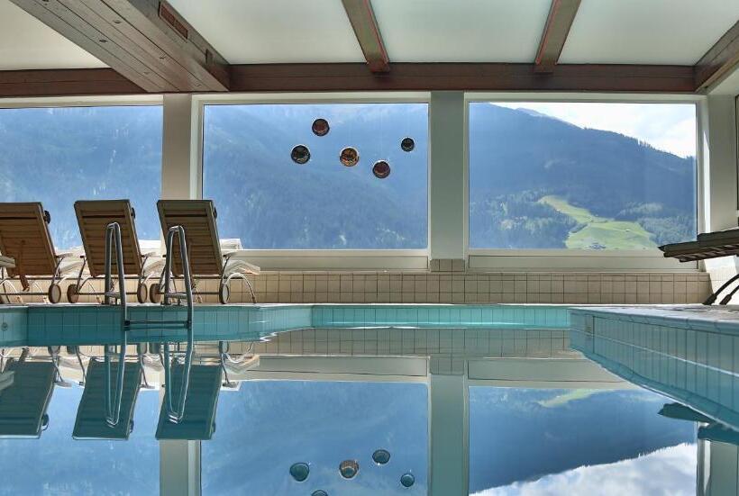 Panoramahotel Fliesserhof