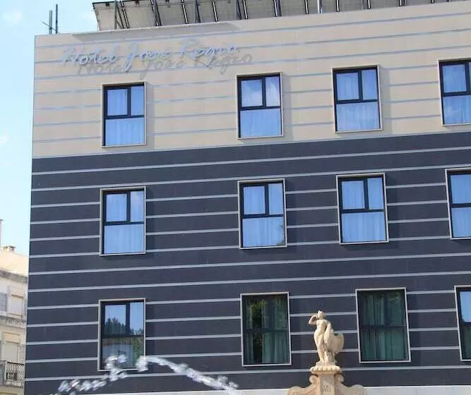هتل Jose Regio