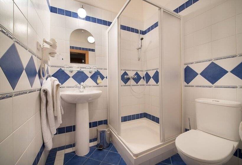 בית מלון כפרי Maximilian Lifestyle Resort