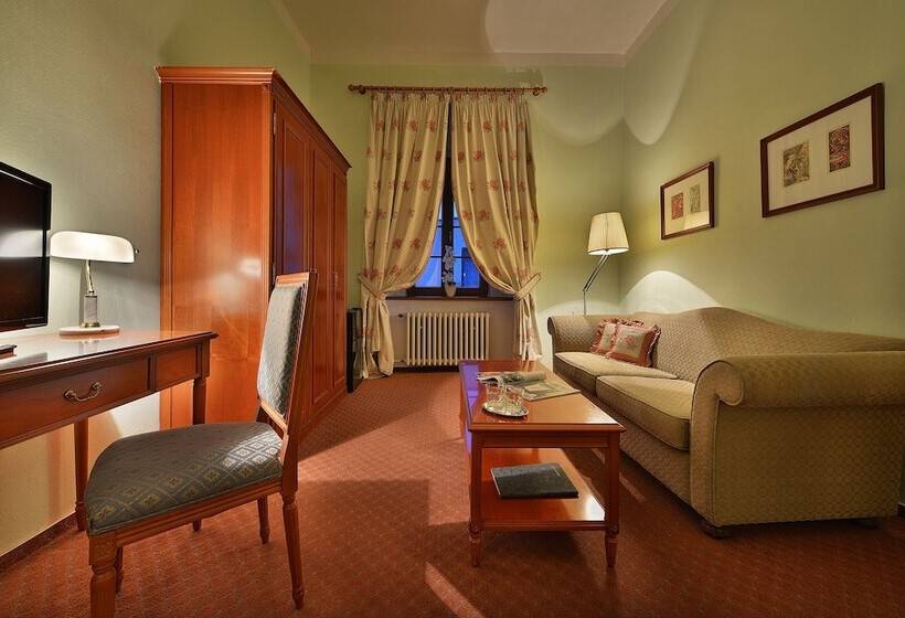 בית מלון כפרי Maximilian Lifestyle Resort