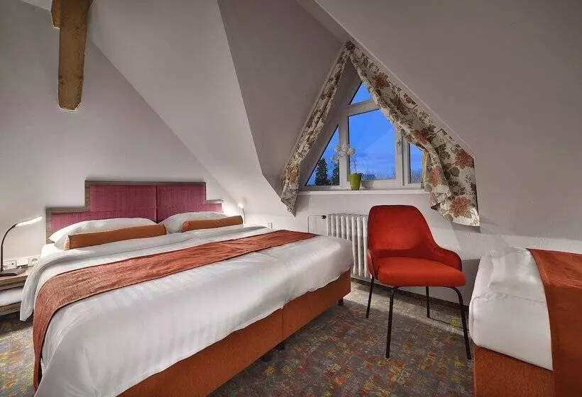 호텔 Maximilian Lifestyle Resort