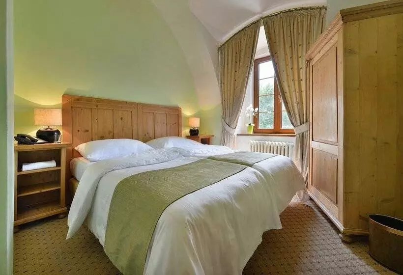 호텔 Maximilian Lifestyle Resort