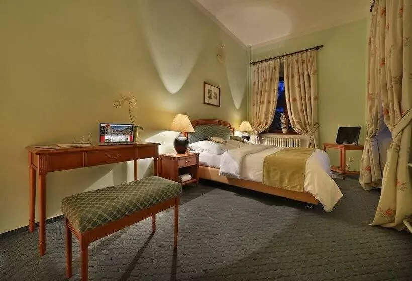 호텔 Maximilian Lifestyle Resort