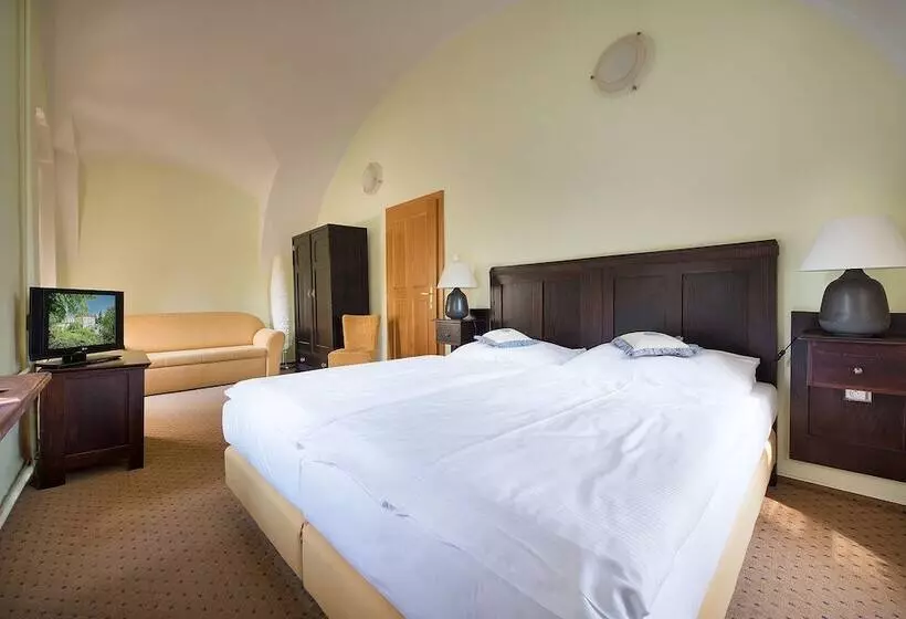 호텔 Maximilian Lifestyle Resort