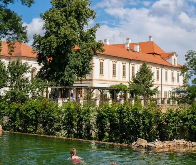 호텔 Maximilian Lifestyle Resort