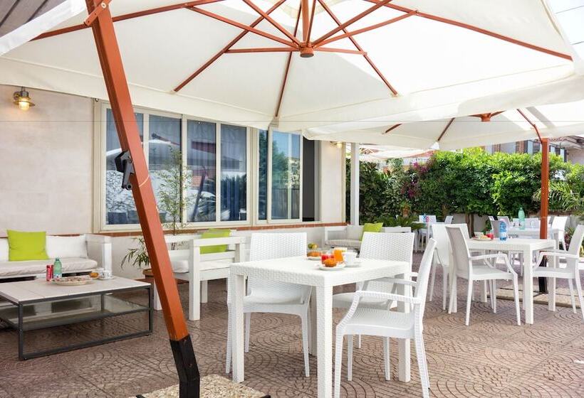 בית מלון כפרי Minturnae